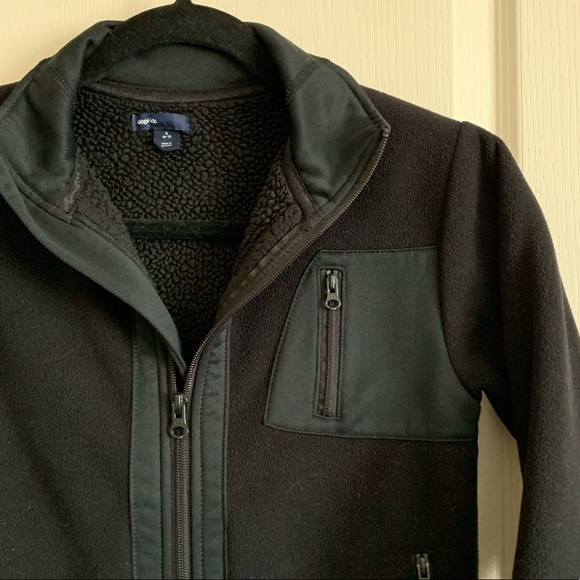 Boy’s Gap Fleece Jacket - Picture 3 of 5